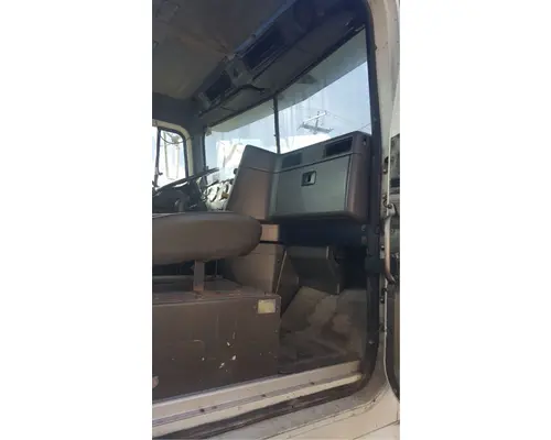 International 9100 Cab