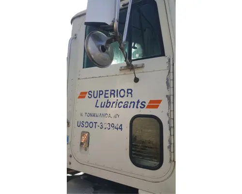 International 9100 Cab