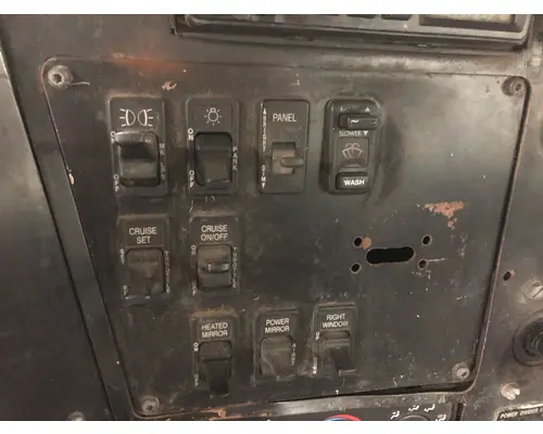 International 9100 Dash Assembly