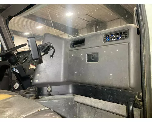 International 9100 Dash Assembly