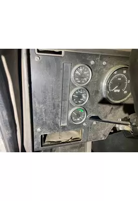 International 9100 Dash Assembly