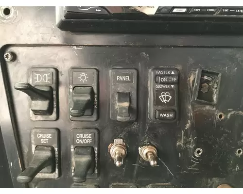 International 9100 Dash Assembly