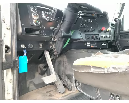 International 9100 Dash Assembly