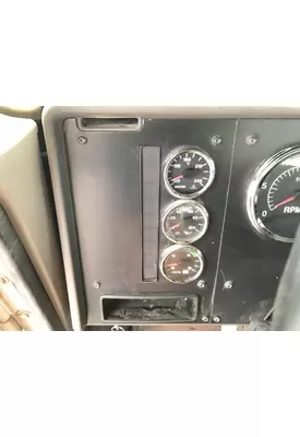 International 9100 Dash Assembly