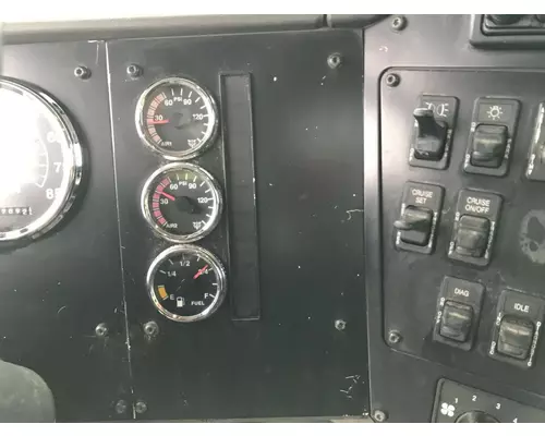 International 9100 Dash Assembly