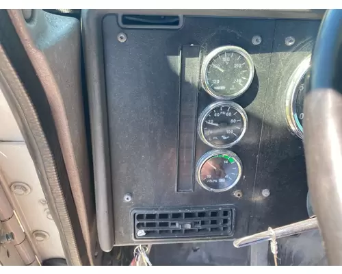 International 9100 Dash Assembly