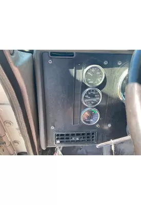 International 9100 Dash Assembly