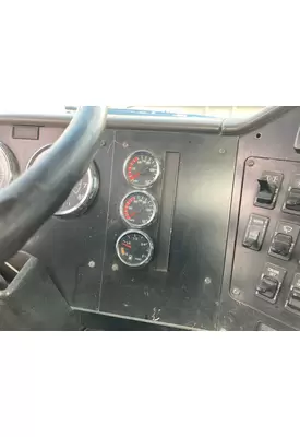 International 9100 Dash Assembly