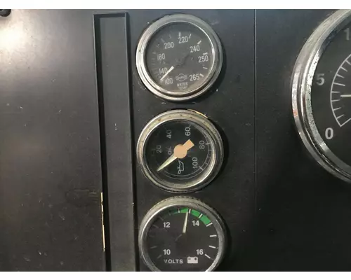International 9100 Dash Assembly