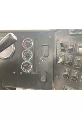 International 9100 Dash Assembly