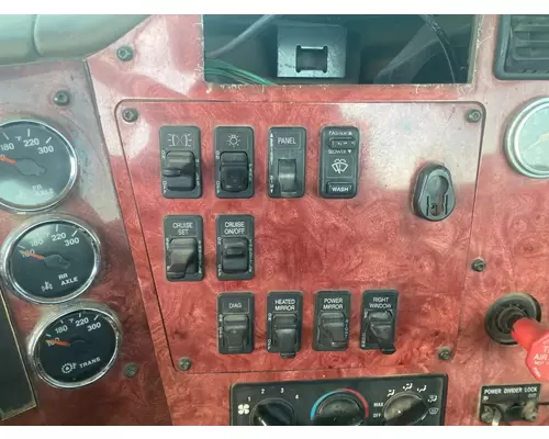 International 9100 Dash Panel