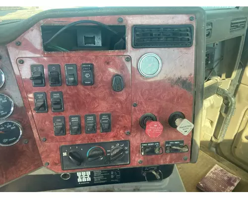 International 9100 Dash Panel