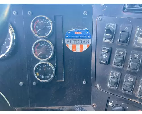 International 9100 Dash Panel