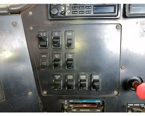 International 9100 Dash Panel