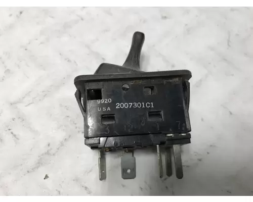 International 9100 DashConsole Switch