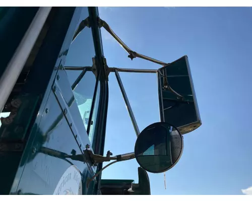 International 9100 Door Mirror