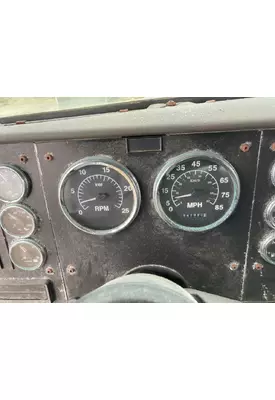 International 9100 Instrument Cluster