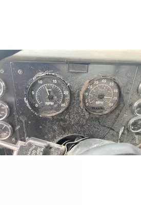 International 9100 Instrument Cluster