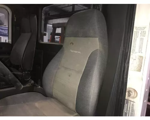 International 9100 Seat (non-Suspension)