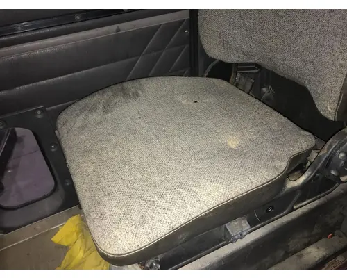 Seat, Front International 9100 Vander Haags Inc Kc