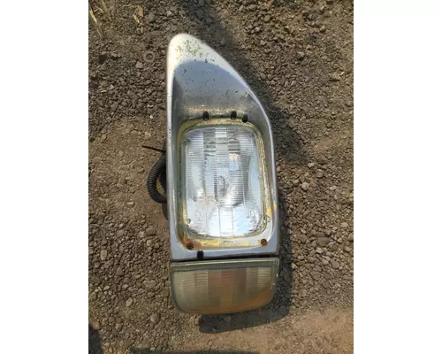 Headlamp Assembly INTERNATIONAL 9100I 2000-2003 LKQ KC Truck Parts - Inland Empire
