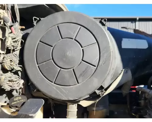 International 9200I Air Cleaner