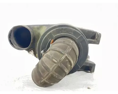 International 9200I Air Cleaner