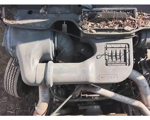 International 9200I Air Cleaner