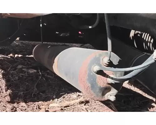 International 9200I Air Tank