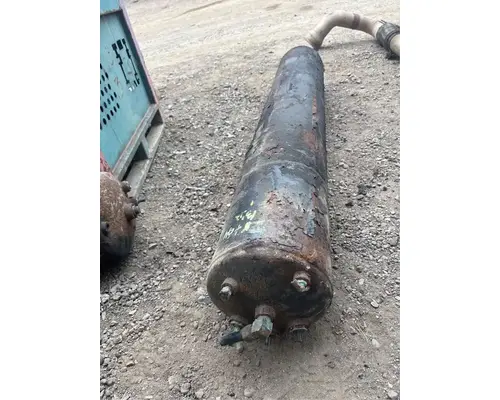 International 9200I Air Tank