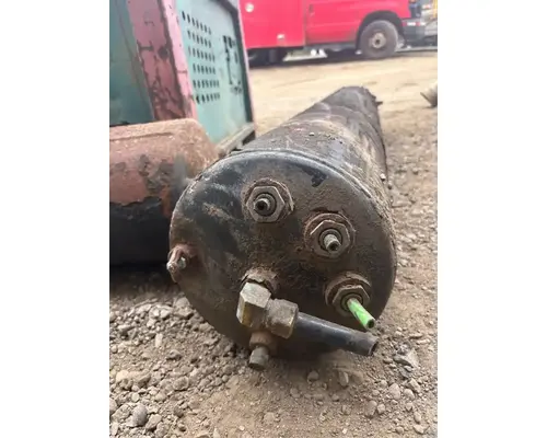 International 9200I Air Tank