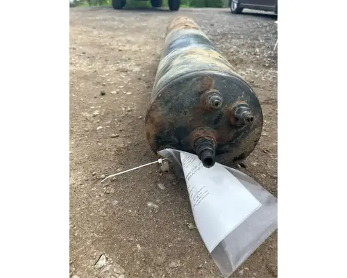 International 9200I Air Tank