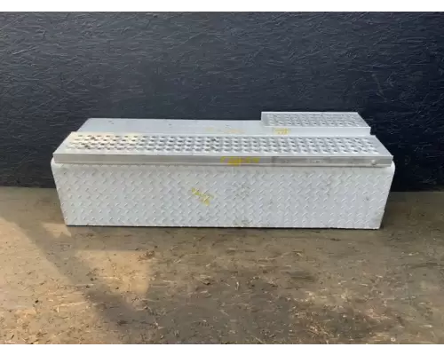 International 9200I Battery Box
