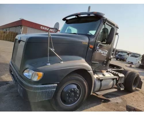 International 9200I Cab