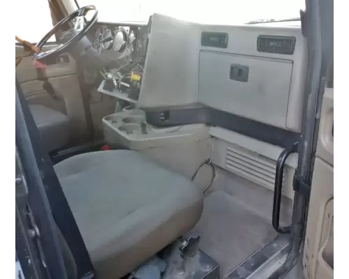 International 9200I Cab