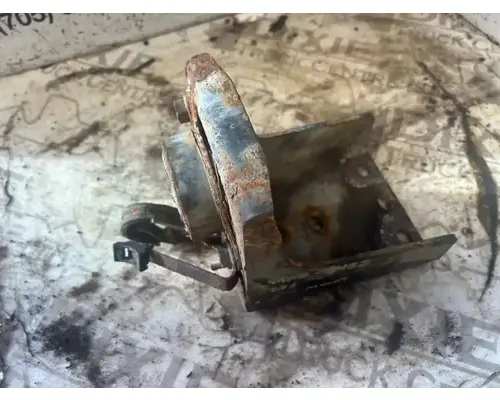 International 9200I Cab