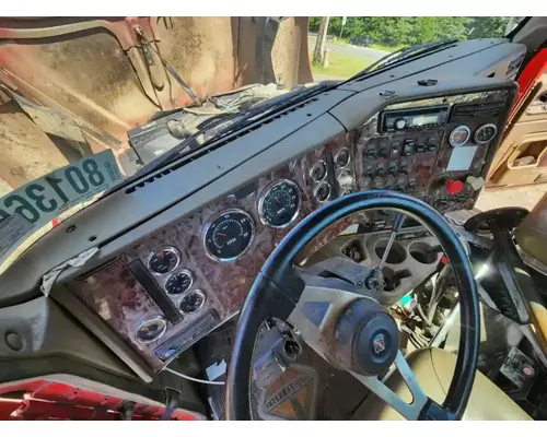 International 9200I Dash Assembly
