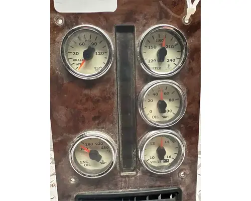 International 9200I Dash Assembly