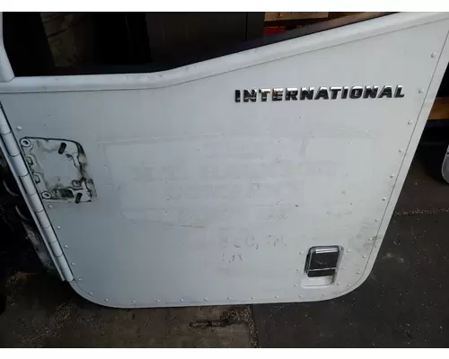 International 9200I Door Assembly, Front