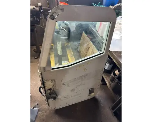 International 9200I Door Assembly, Front