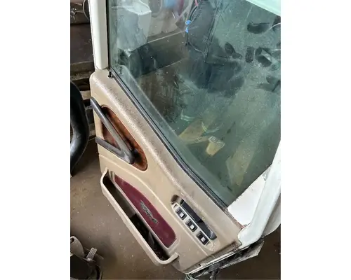 International 9200I Door Assembly, Front