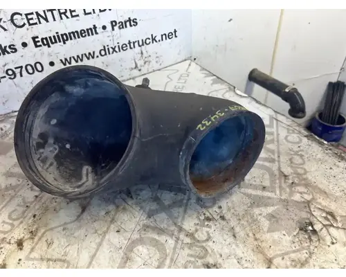 International 9200I Exhaust Pipe