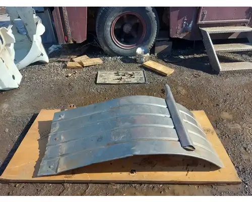 International 9200I Fender