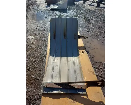 International 9200I Fender