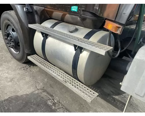 International 9200I Fuel Tank