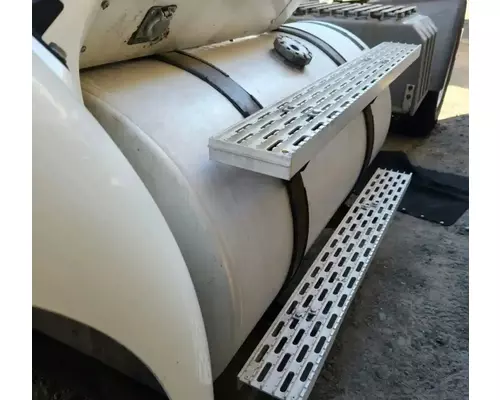 International 9200I Fuel Tank
