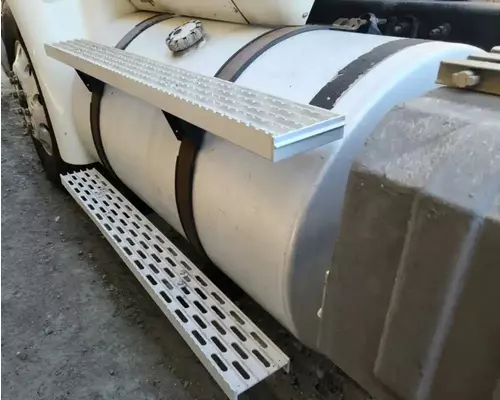 International 9200I Fuel Tank