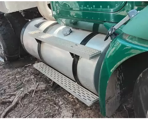 International 9200I Fuel Tank