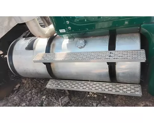 International 9200I Fuel Tank
