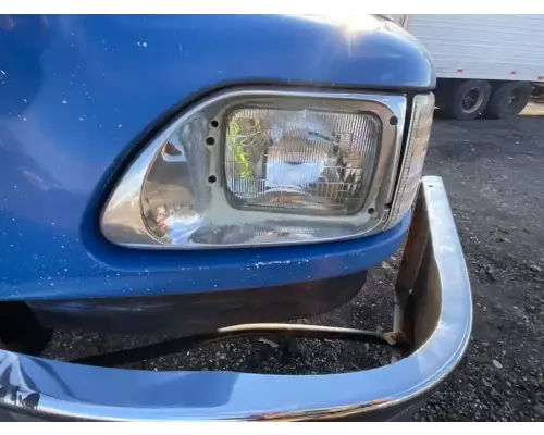 International 9200I Headlamp Assembly